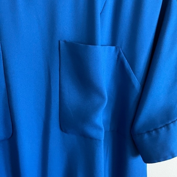 Ann Taylor Blue Short Sleeves Summer Top with Pockets - Picture 3 of 7